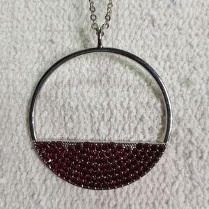 Gorgeous silvertone red round crystal pendant necklace